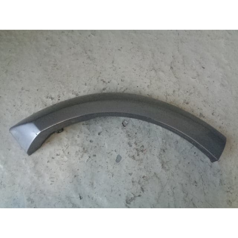 Discovery 3 Arch Trim Off Side Rear Quarter Stornoway Grey 2004 to 2009 K29112