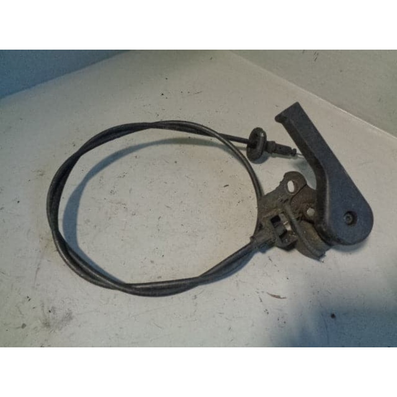 Discovery 3 Bonnet Release Pull Lever and Cable Land Rover 2004 to 2009