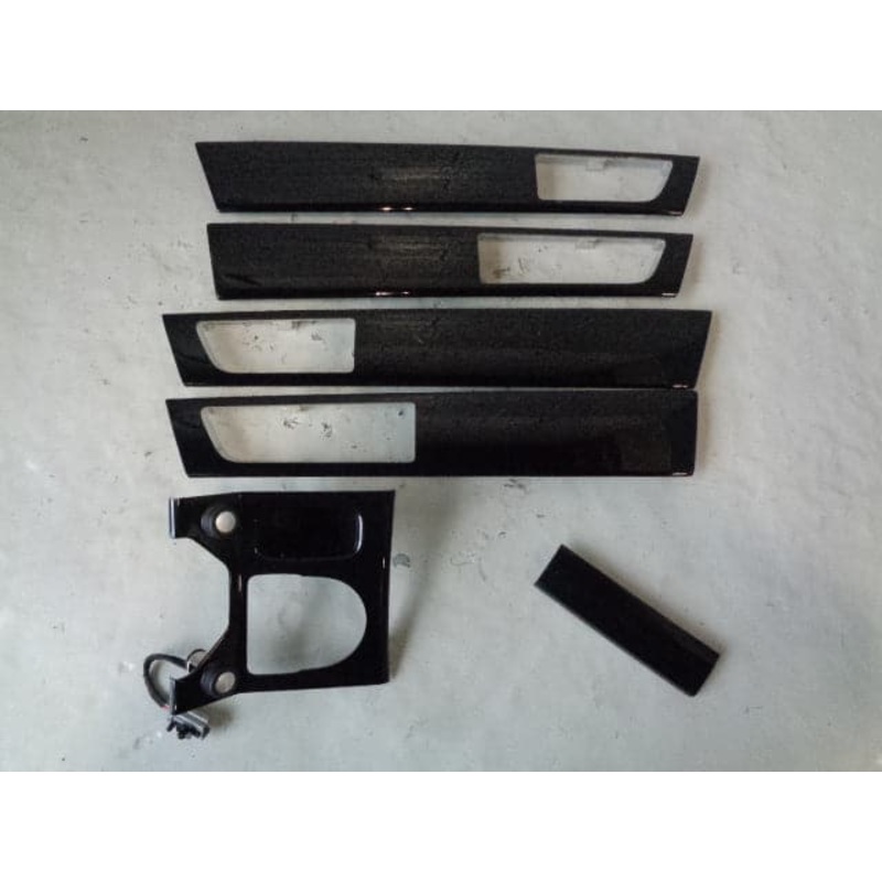 Discovery 4 Trim Kit Interior Doors Dashboard Piano Black Land Rover K16013