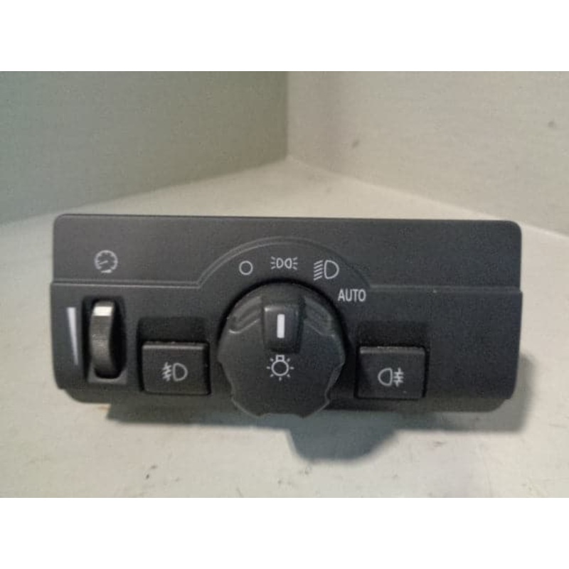 Freelander 2 Headlight Switch 6G9N 13A024 ME Land Rover 2006 to 2011