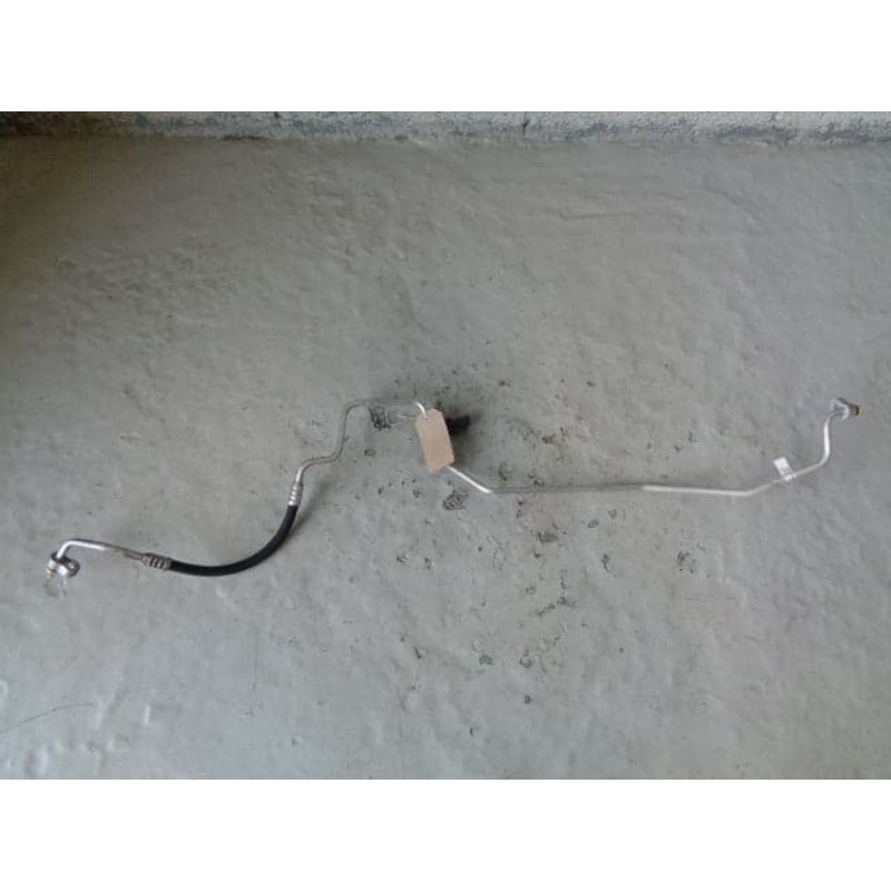 Range Rover Air Con Conditioning Pipe L322 JUE500560 2002 to 2006