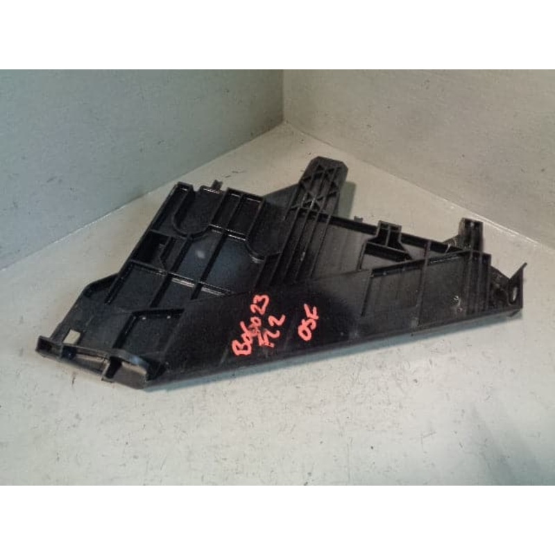 Freelander 2 Headlight Bracket Tray Panel Off Side Land Rover 6H52-13D084-A