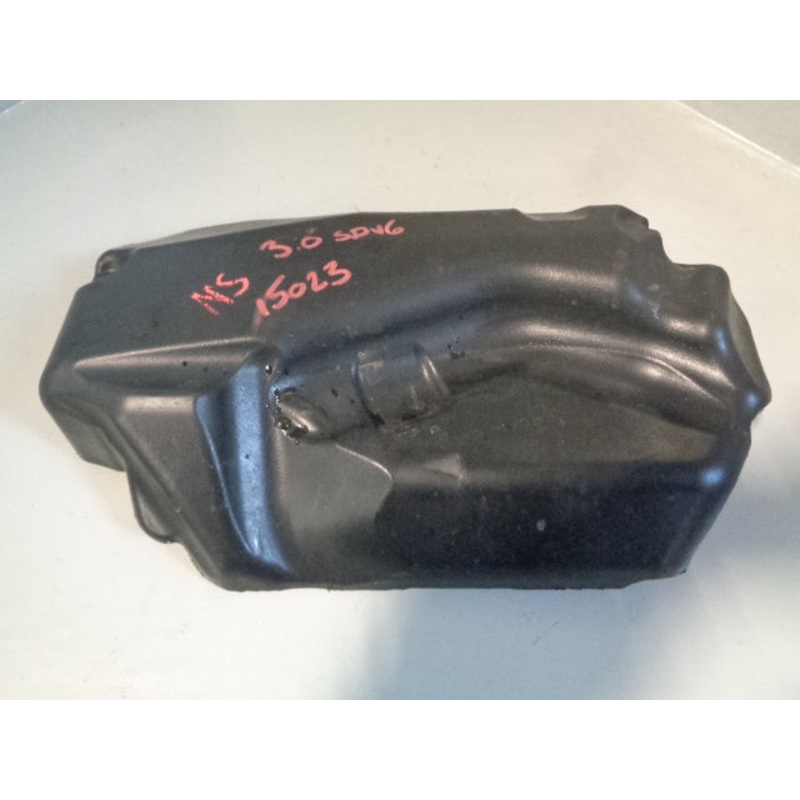 Range Rover L405 Injector Cover Left 3.0 SDV6 9X2Q-9U550-CA 2013 to 2017