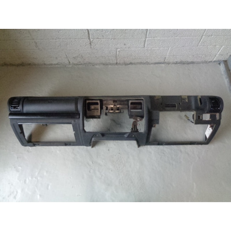 Discovery 2 Dashboard Complete Facelift in Black 2002 to 2004 R07023