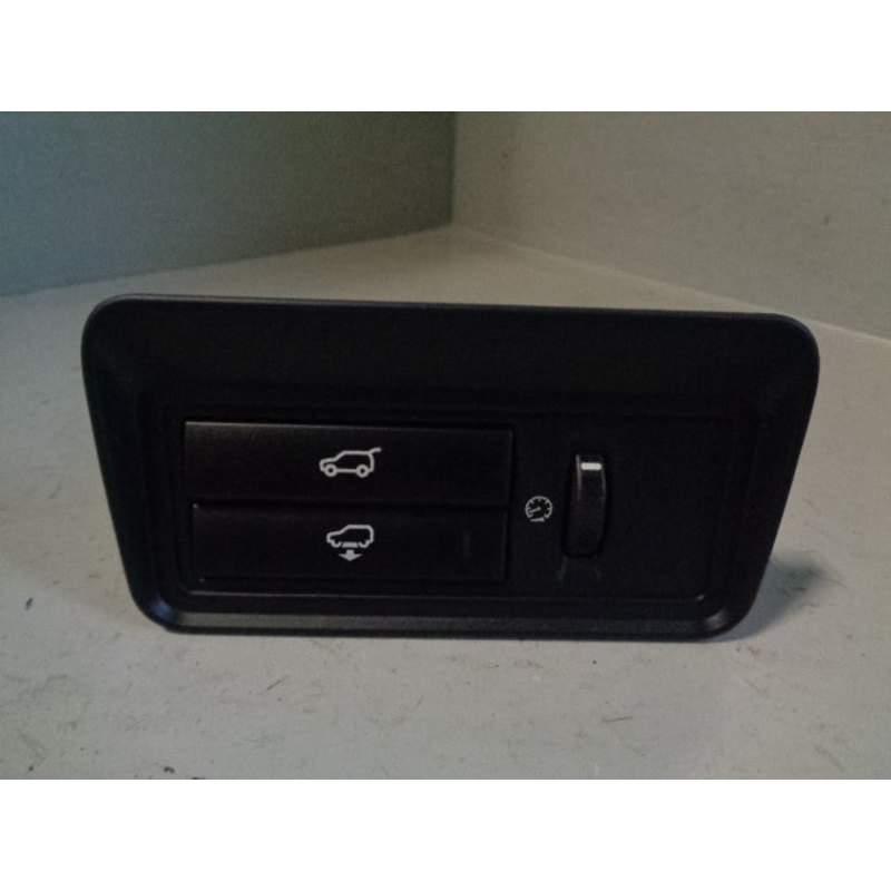 Range Rover L405 Deployable Side Steps and Upper Tailgate Switch CPLA 11654 AA