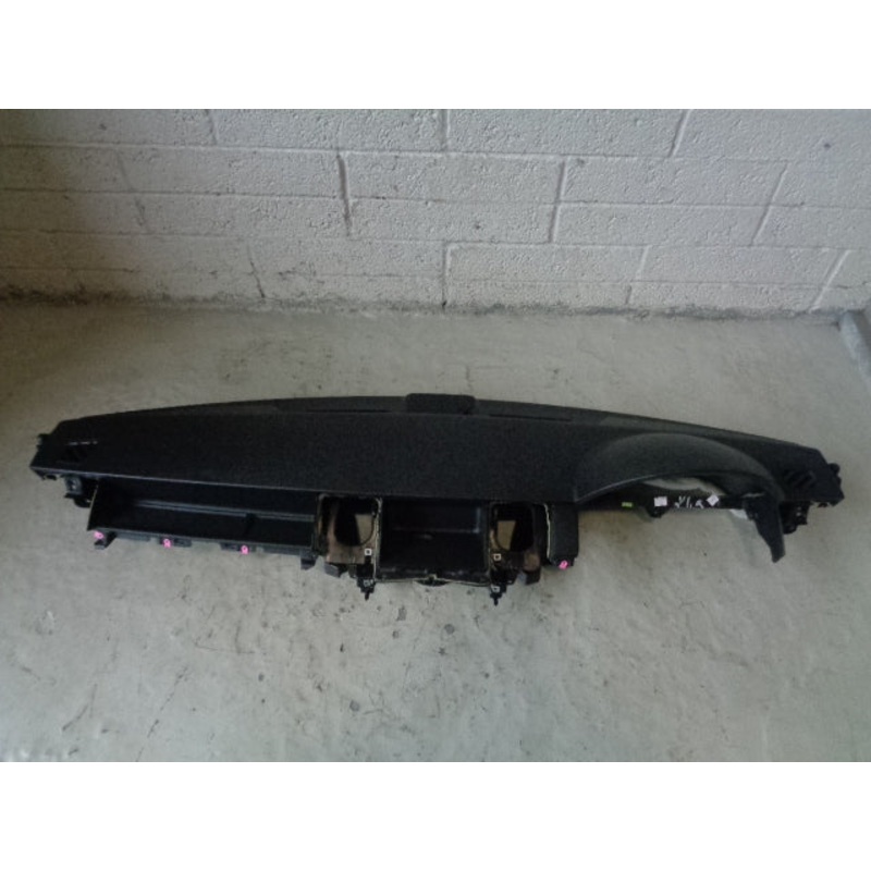 Range Rover Sport Dashboard for Non-Sat Nav Vehicles Black L320 B20023