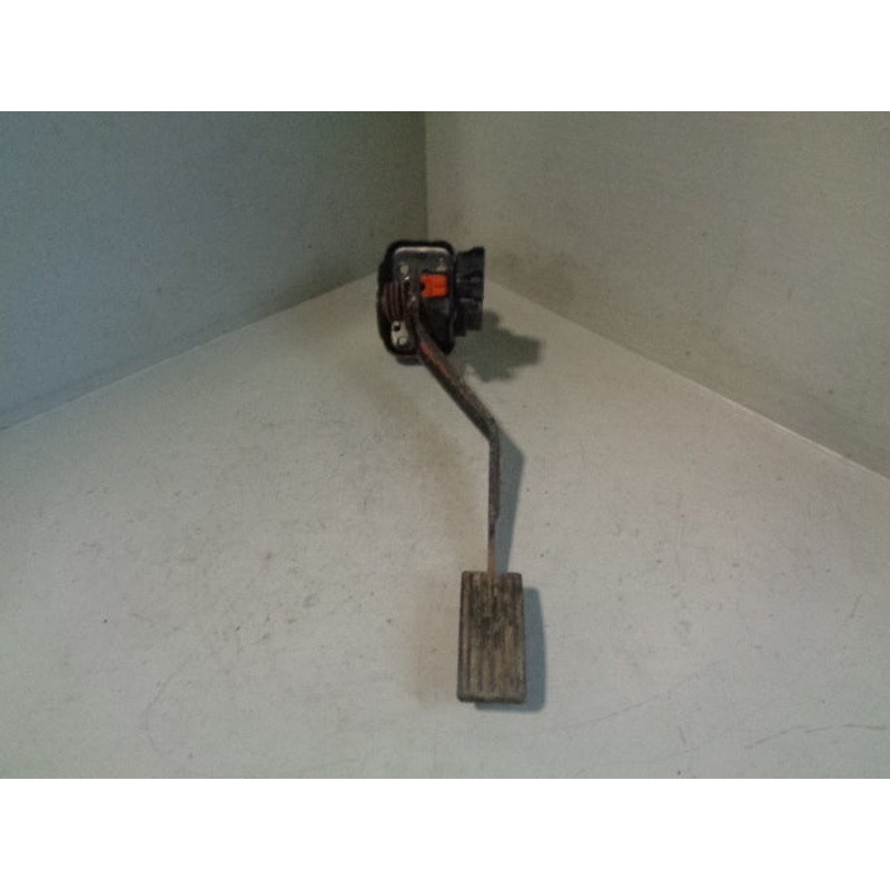 Discovery 2 Throttle Pedal Manual SLC000020PMA Land Rover 1998 to 2004