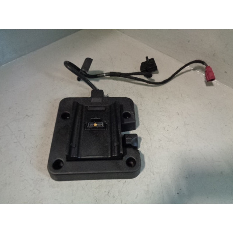 Discovery 3 Phone Dock Centre Console FHC500221 Land Rover 2004 to 2009