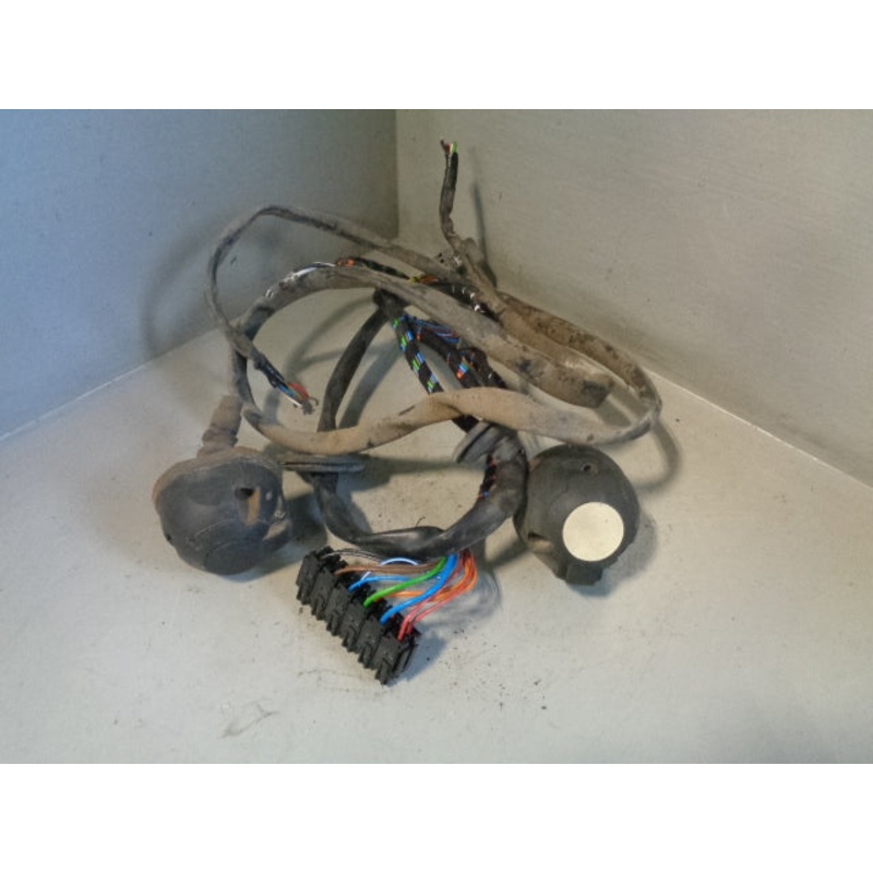 Discovery 3 Trailer Wiring Link Loom with Twin Plugs Land Rover 2004 to 2009