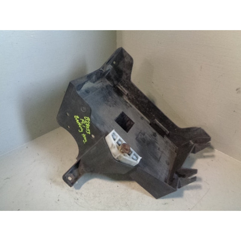 Freelander 1 Battery Tray Land Rover YJC500040 2001 to 2004