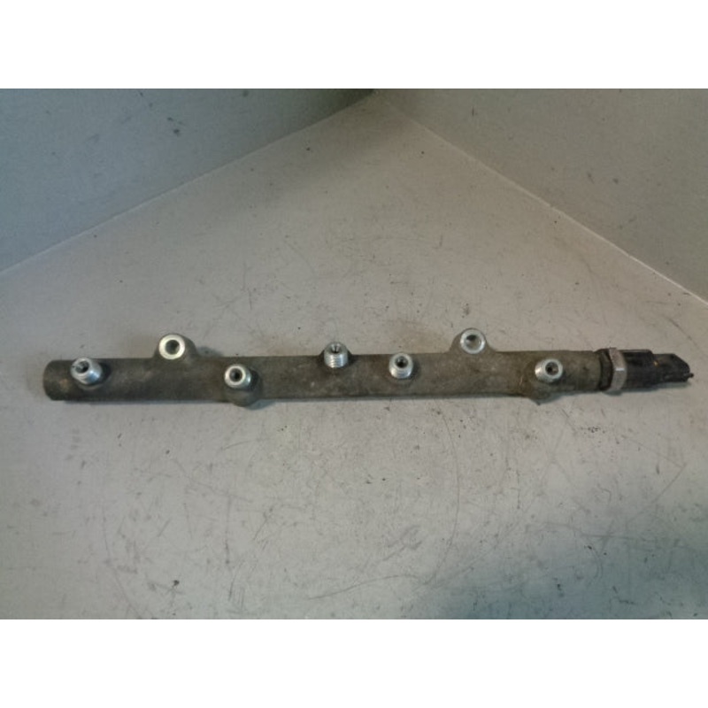 Freelander 1 Fuel Rail 2.0 TD4 Diesel 0 445 214 011 Land Rover 2001 to 2006