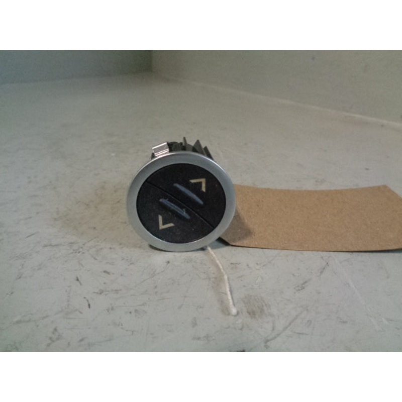 Range Rover L405 Electric Glove Box Release Switch CPLA-14K147-AC 2013 to 2017