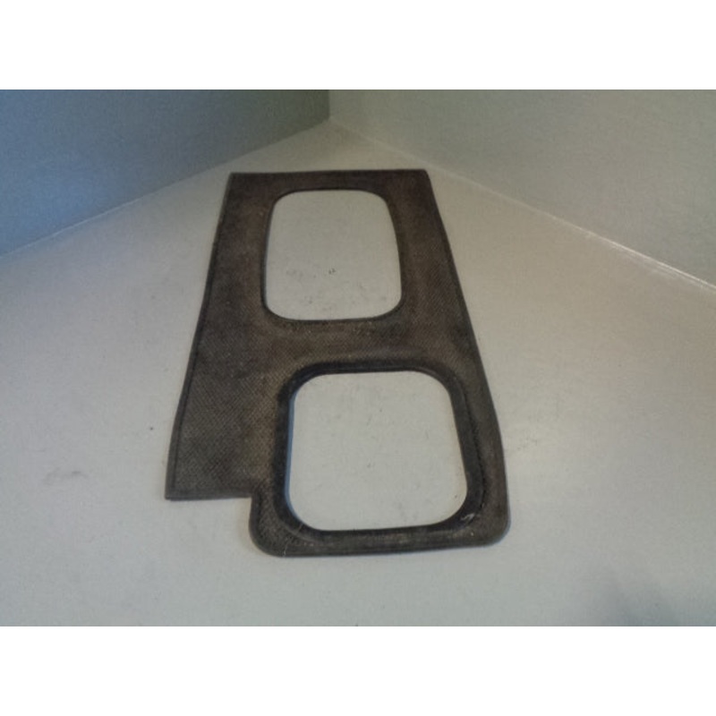 Discovery 2 Centre Console Rubber Mat Anti Slip Auto Land Rover 1998 to 2002