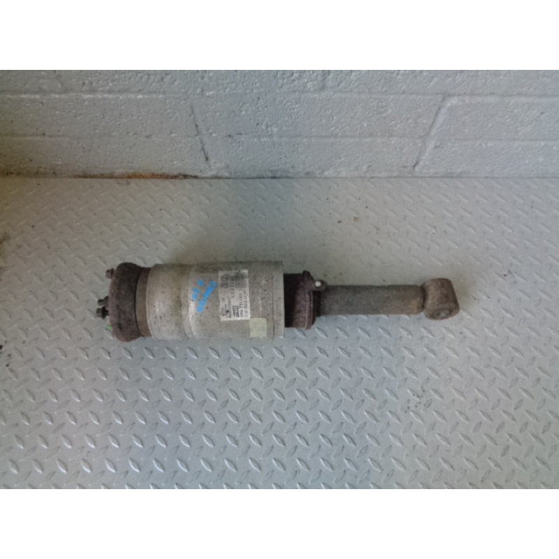 Discovery 3 Front Suspension Airbag Shock Absorber Strut Land Rover RNB000857