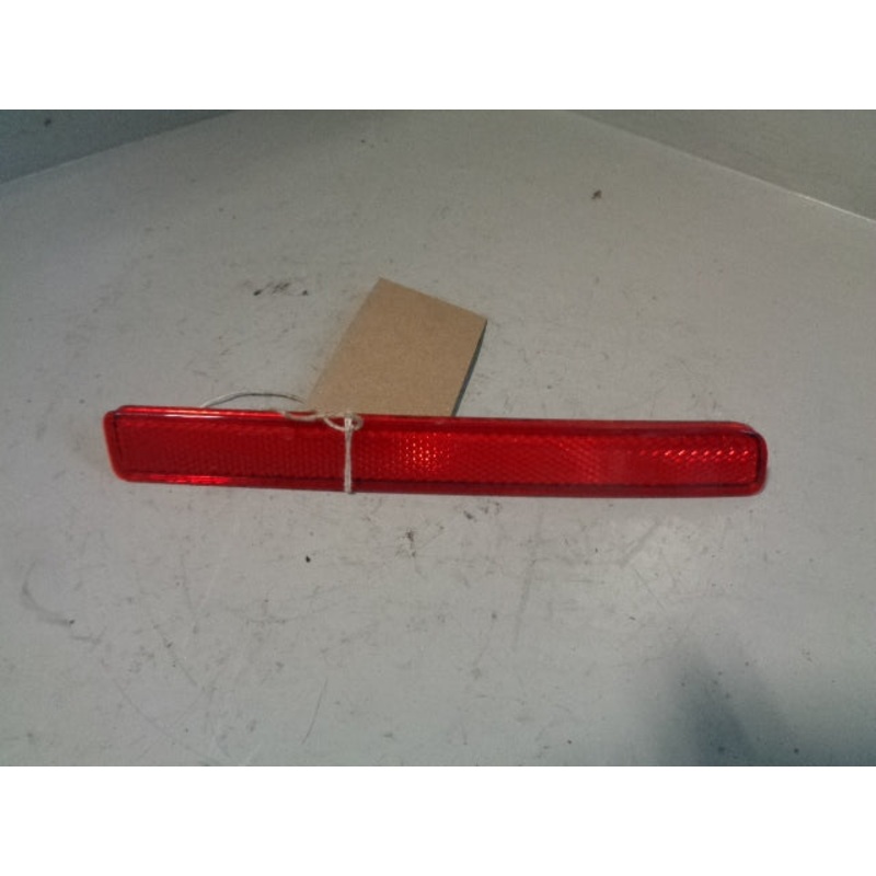Discovery 3 Rear Bumper Reflector Near Side Left Land Rover 2004 to 2009