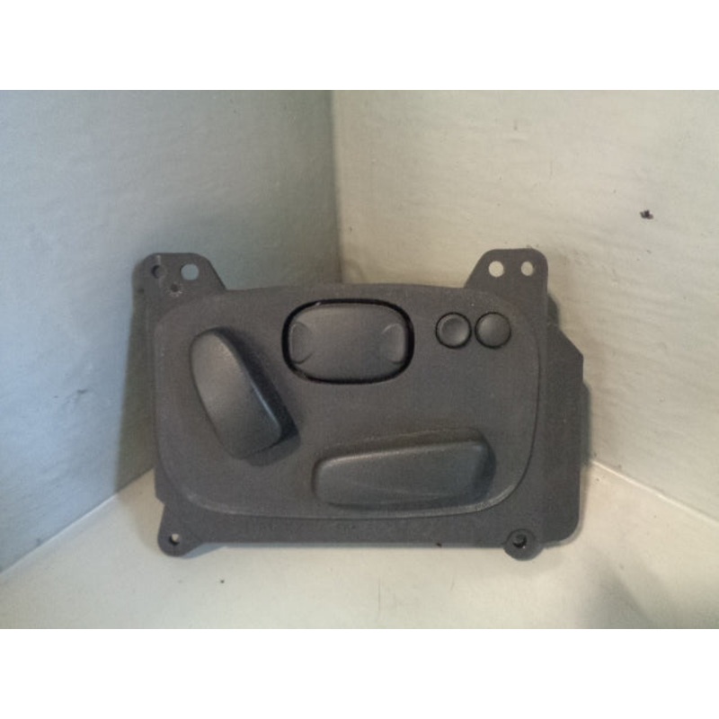 Range Rover Sport Electric Seat Adjustment Switch Off Side Front AH22-14B566-BA