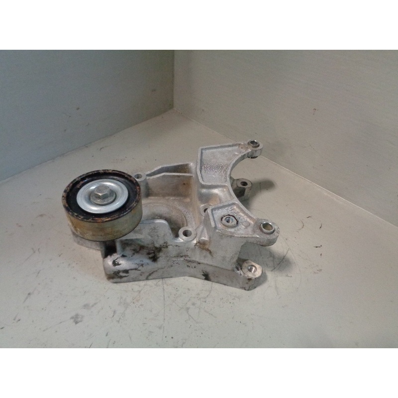 Discovery 2 Alternator Drive Belt Tensioner Bracket ERR6892 Land Rover 4.0 V8