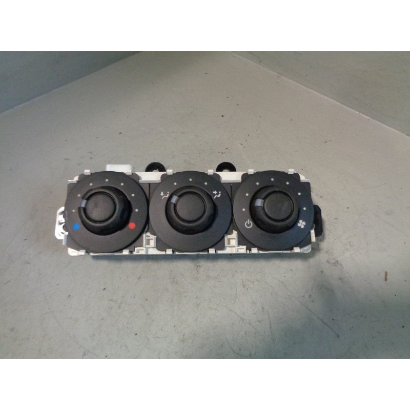 Discovery 3 Heater Control Panel Rear JFC000694PVJ Land Rover 2004 to 2009