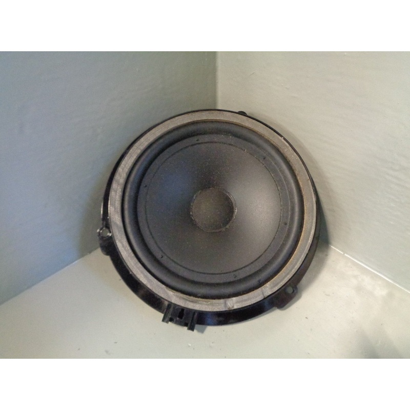 Freelander 2 Speaker Rear Mid-Range 6H52-18808-AB Land Rover 2006 to 2011