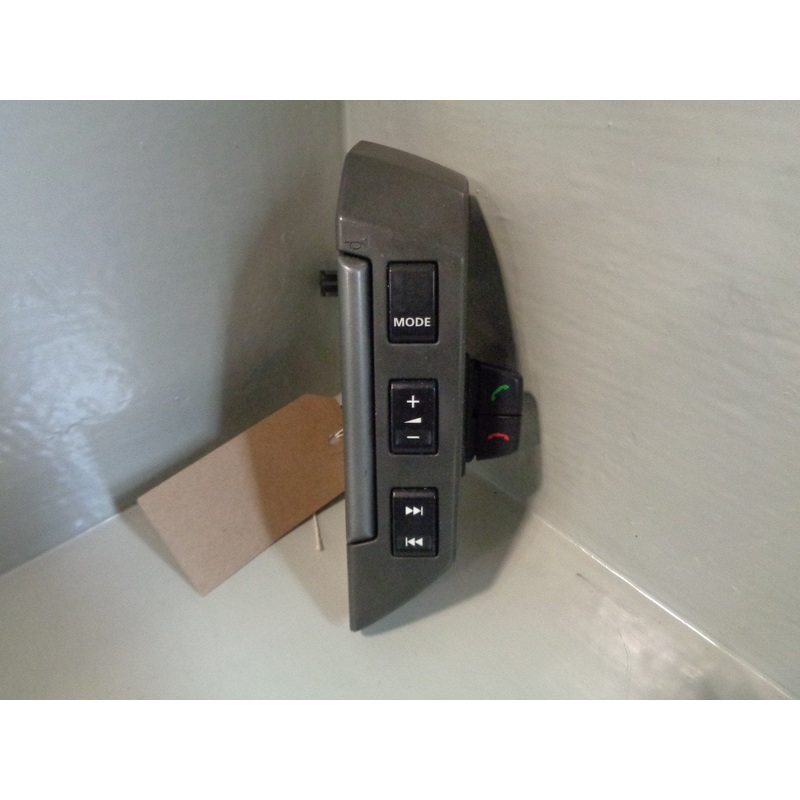 Steering Wheel Audio Controls Discovery 3 Range Rover Sport XPD500510WVH