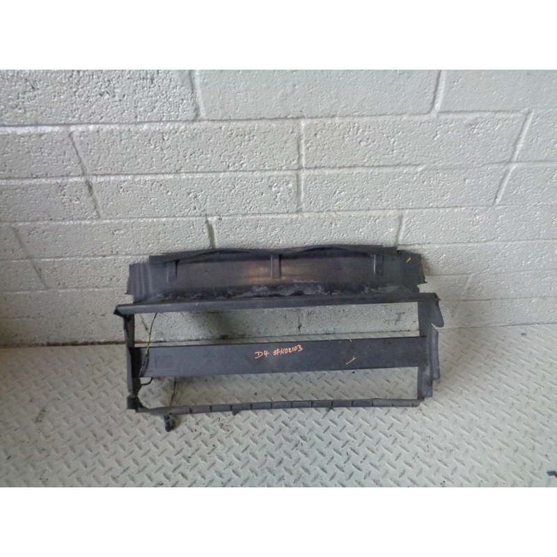 Discovery 4 Air Duct Intake with Temperature Sensor Land Rover 2009 to 2016