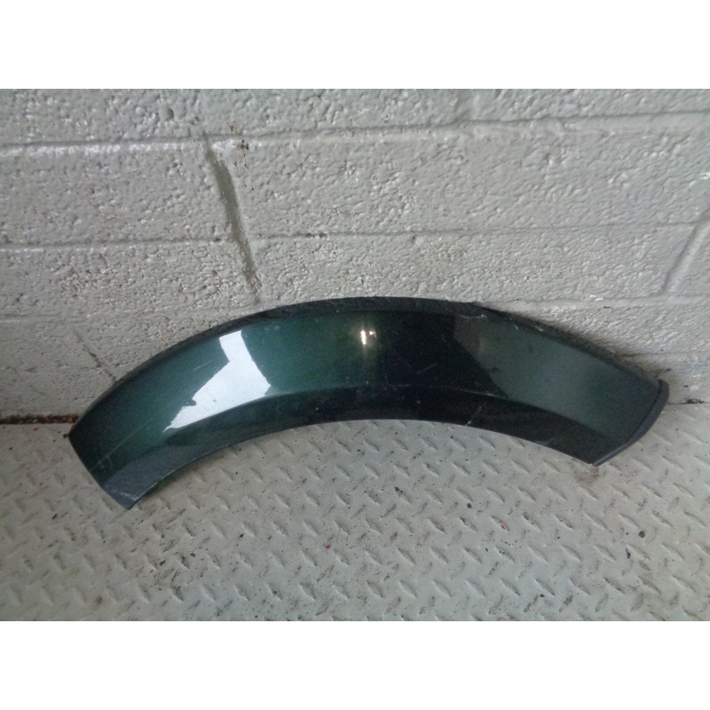 Discovery 4 Arch Trim Near Side Rear Quarter Galway Green 2009 to 2014 K02103
