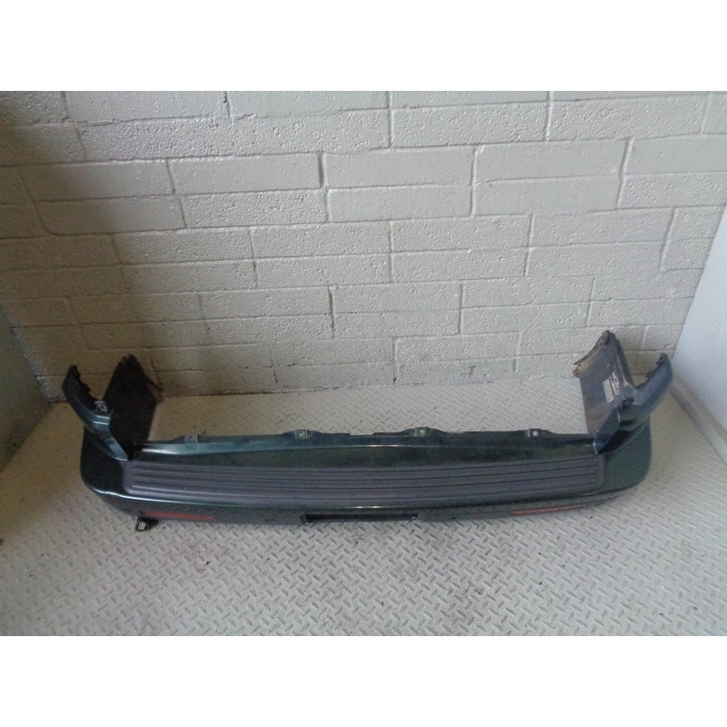 Discovery 4 Rear Bumper with Reflectors Galway Green LRC 821 Land Rover K02103