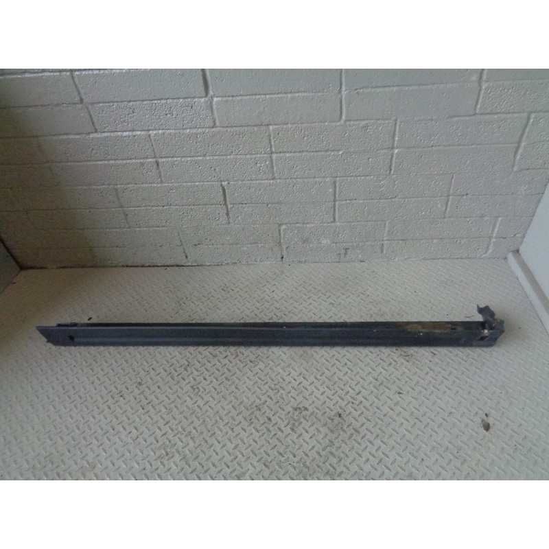 Range Rover Sport Sill Cover Plastic Trim Near Side Left L320 DDJ000311