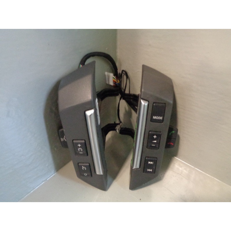 Range Rover Sport Steering Wheel Audio Cruise Controls XPD500750 XPD500730