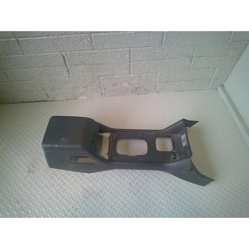 Discovery 2 Centre Console Arm Rest Black Auto Land Rover 2002 to 2004 R08113