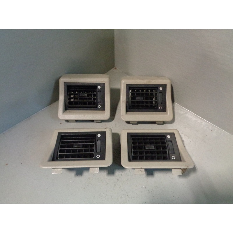 Discovery 2 Rear Passenger Air Vents Set of 4 Land Rover 2 1998 to 2004