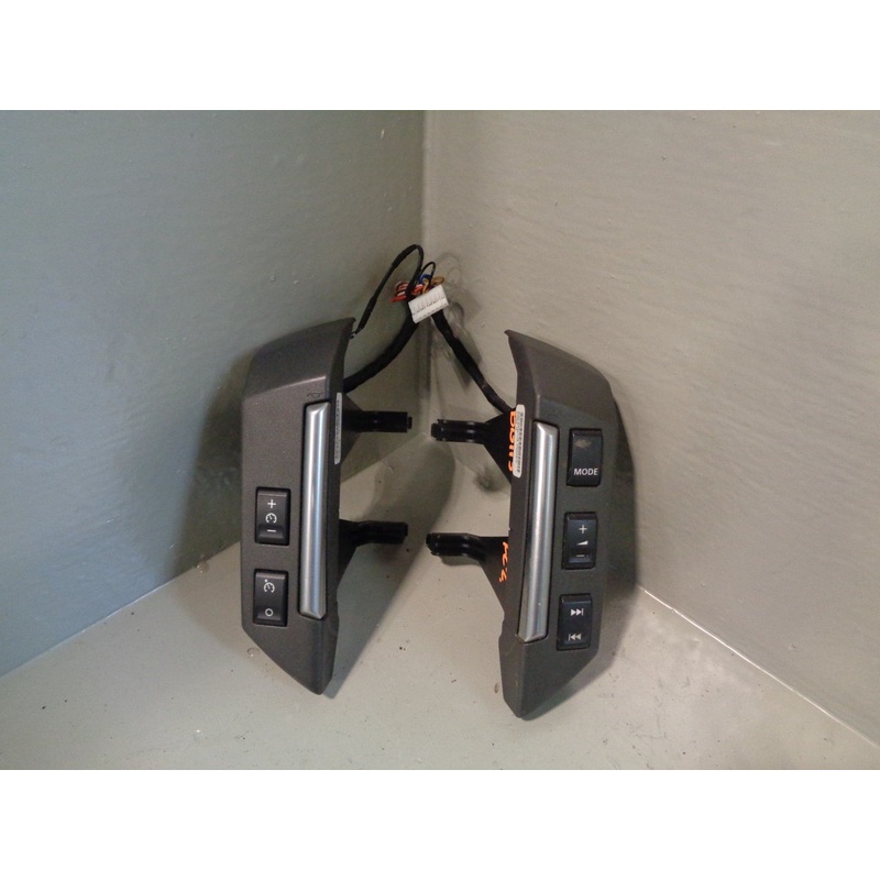 Freelander 2 Steering Wheel Audio and Cruise Controls Land Rover 2006 to 2011 D