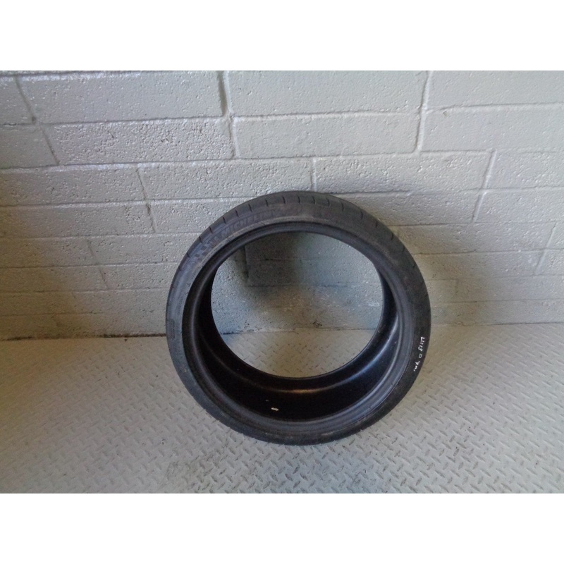 Michelin Pilot Super Sport Part Worn Tyre 265/35ZR19 265 35 19 7mm Tread L1113A