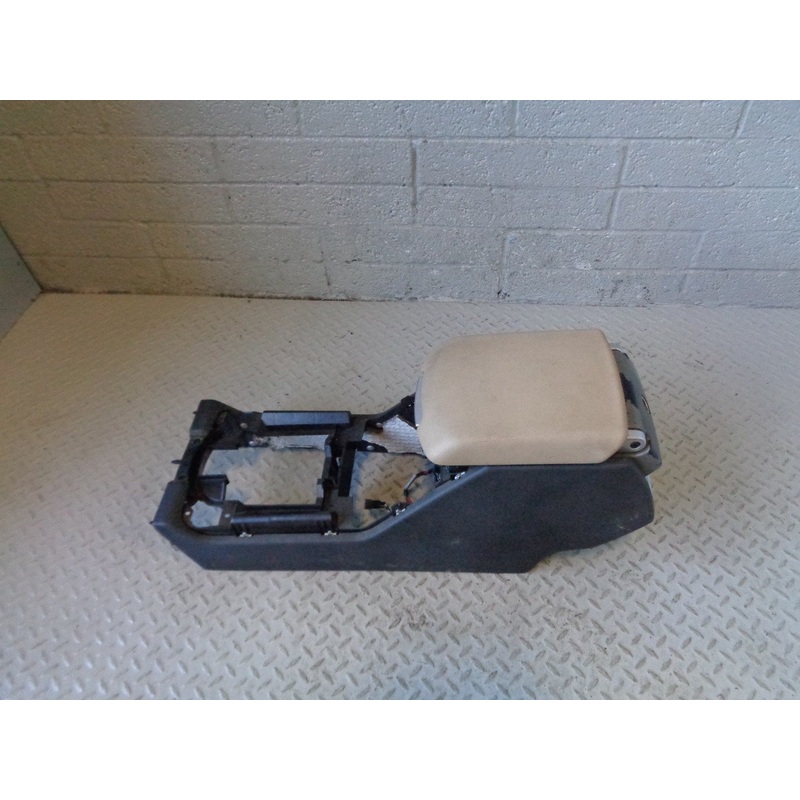 Range Rover L322 Centre Console Arm Rest in Sand 2002 to 2005 R31103