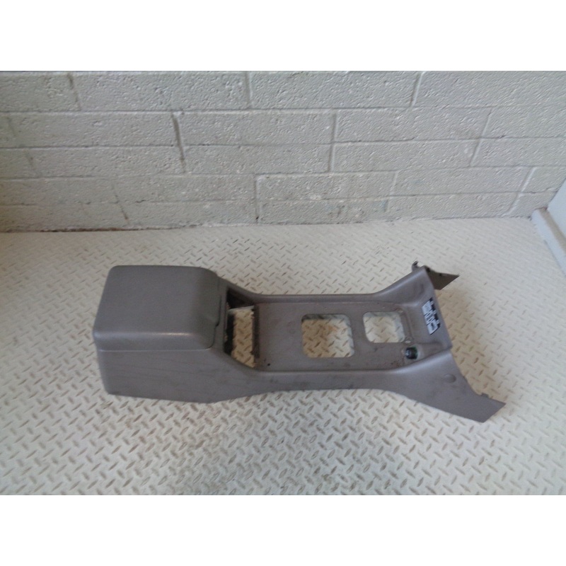 Discovery 2 Centre Console Arm Rest Grey Manual Land Rover 1998 to 2002 R04123