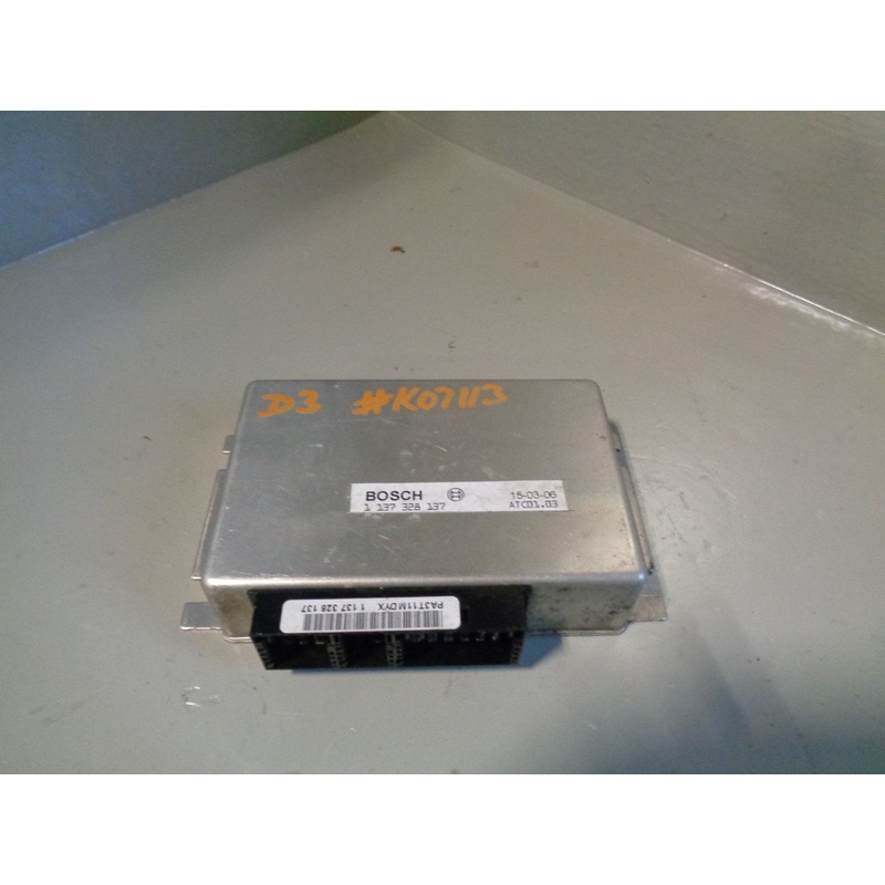 Discovery 3 Transfer Case Module ECU 1 137 328 137 Land Rover 2004 to 2009