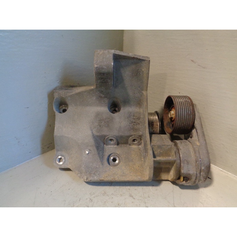 Range Rover L322 Alternator Bracket Mount 4.2 V8 Supercharged YLU500320