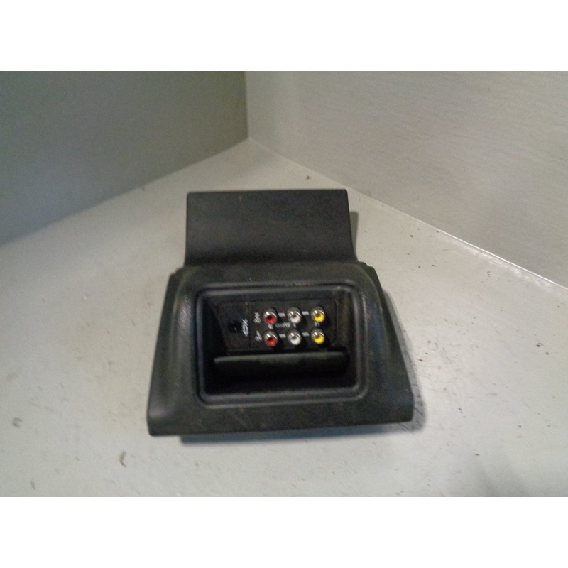 Range Rover L322 Centre Console Rear AV Ports Sockets 2002 to 2009