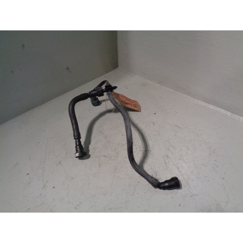 Range Rover Sport Fuel Pipe 2.7 TDV6 Land Rover 2005 to 2009