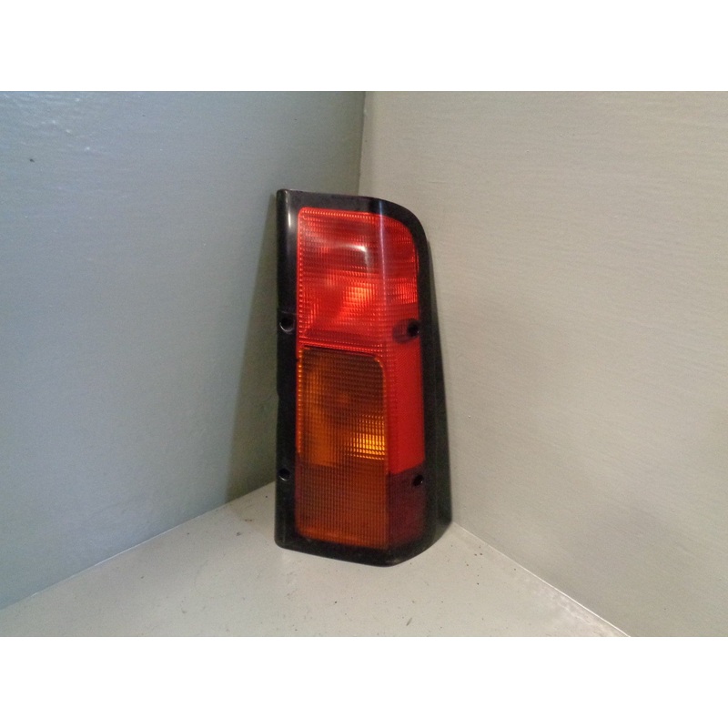 Discovery 2 Rear Light Upper Facelift Off Side Right Land Rover 2002 to 2004