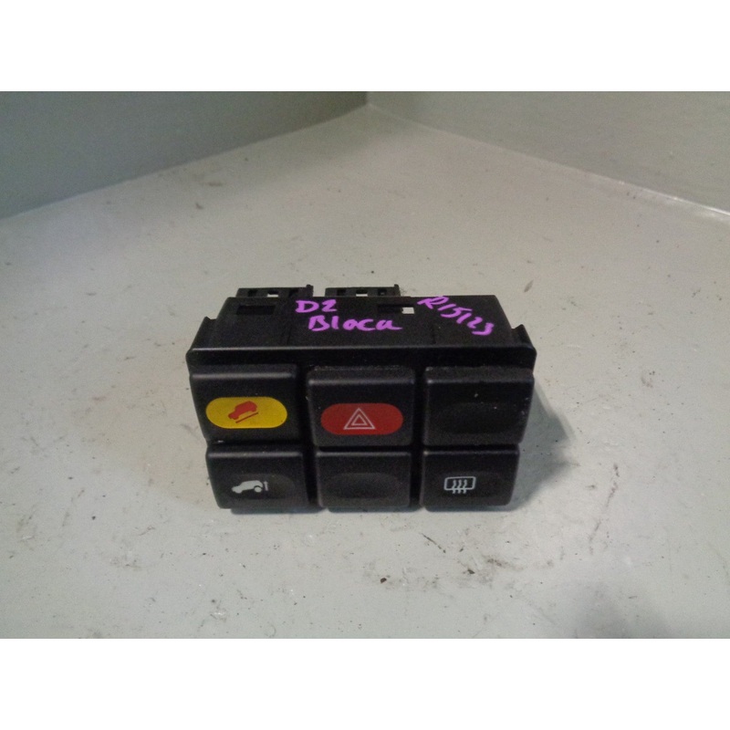 Discovery 2 Switch Pack Dash Black Hazard Screen HDC Land Rover 2002 to 2004