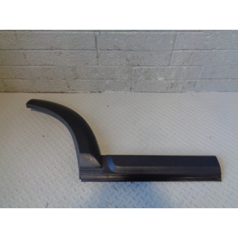 Discovery 3 Door Moulding Wheel Arch Trim Off Side Rear Land Rover 2004 to 2009