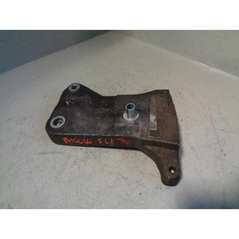 Freelander 1 Engine and Gearbox Mount Bracket 2.0 TD4 JPD100630 2001 to 2006