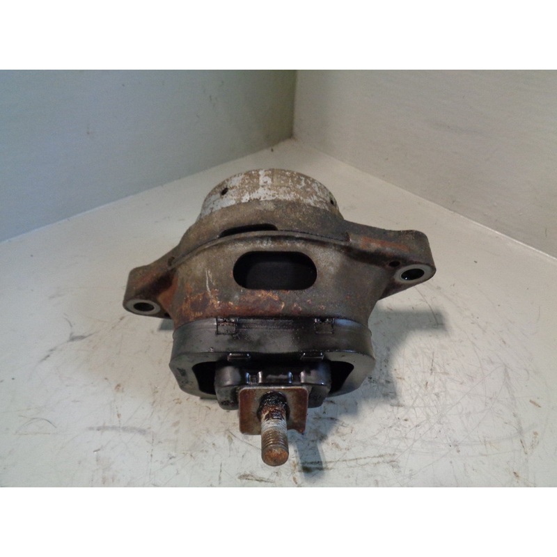 Range Rover L322 Engine Mount Bracket KKB500740 3.6 TDV8 2005 to 2013