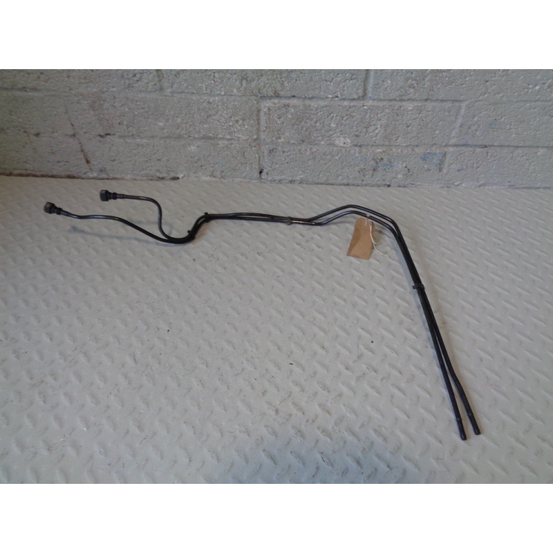 Range Rover Sport Pipes Fuel Cooler To Radiator Coolant 2.7 TDV6 Land Rover