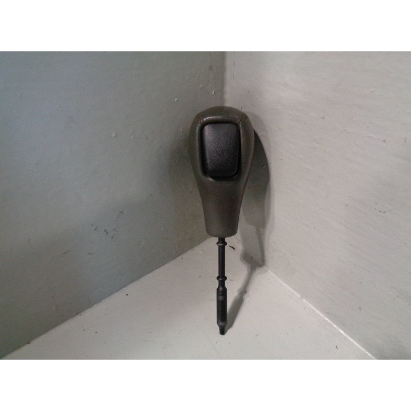 Discovery 2 Gear Selector Knob Auto Grey Leather Land Rover 1998 to 2004