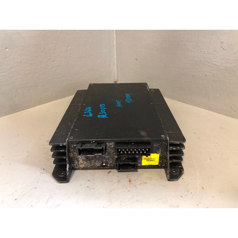 Range Rover Amp Amplifier L322 Lear XQK000030 Land Rover 2002 to 2006