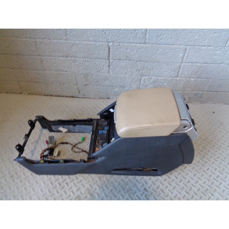 Range Rover L322 Leather Arm Rest Centre Console Beige Facelift H23014