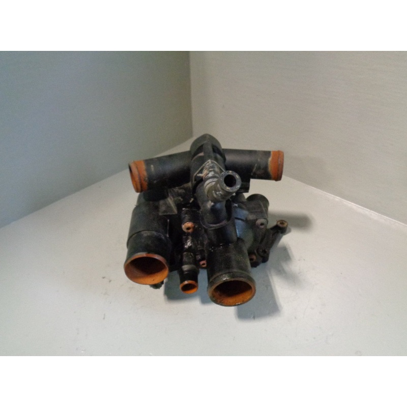 Range Rover Sport Thermostat Housing L322 L320 3.6 TDV8 LR004318 2006 to 2010