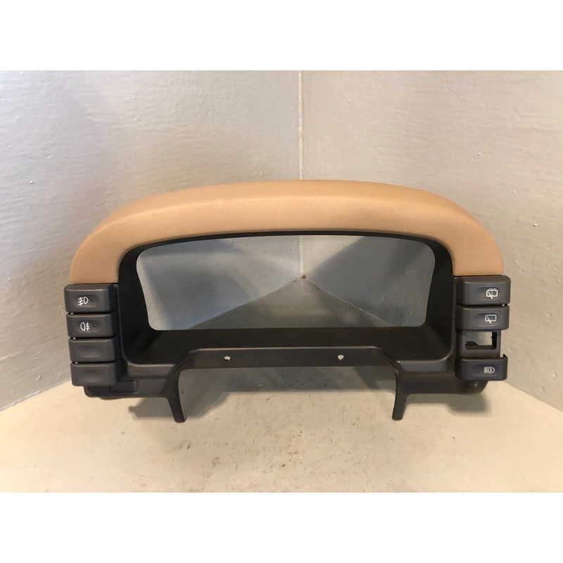 Discovery 2 Instrument Surround Speedo in Beige Land Rover 1998 to 2004 L06085